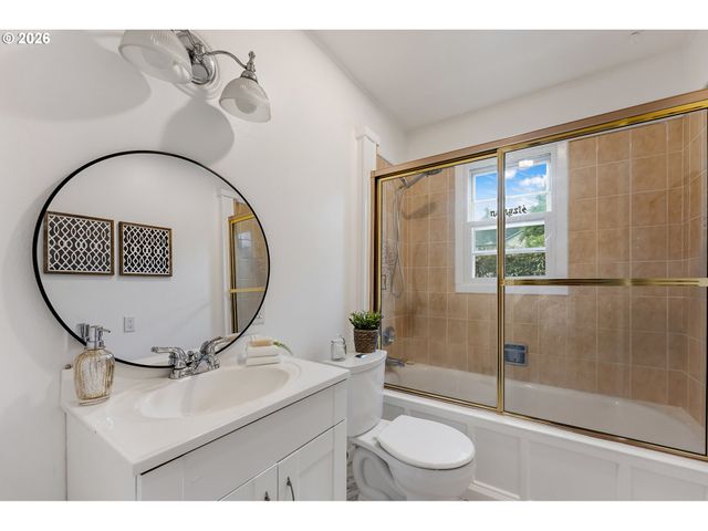 4212 Se 79TH Ave, Portland, OR 97206