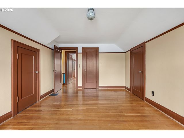 4212 Se 79TH Ave, Portland, OR 97206