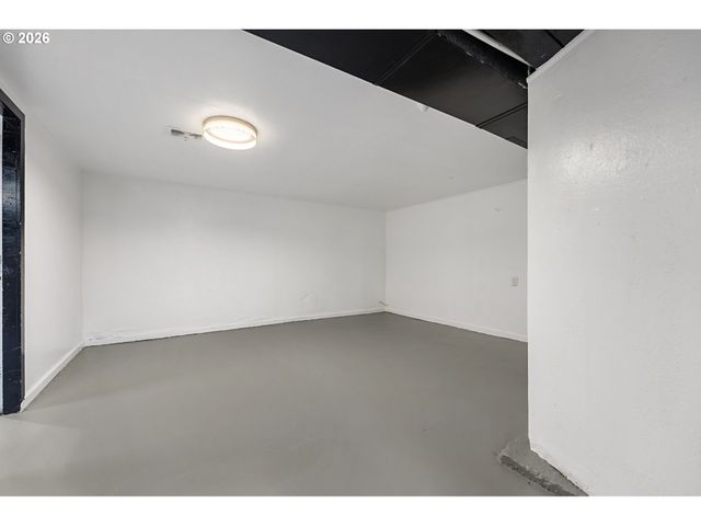 4212 Se 79TH Ave, Portland, OR 97206