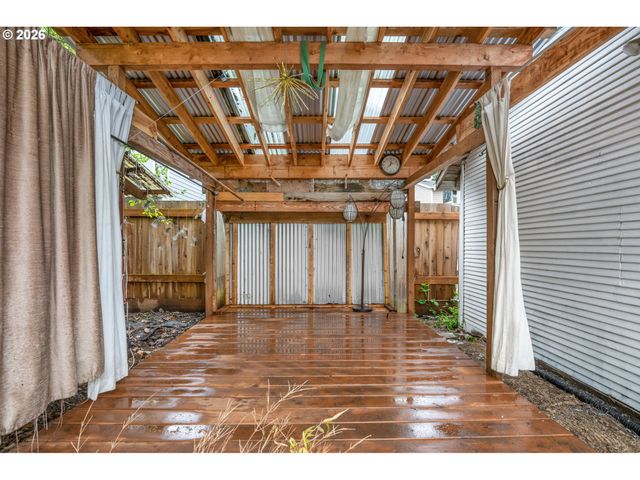 4212 Se 79TH Ave, Portland, OR 97206