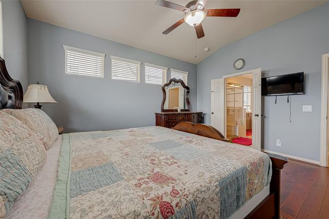 5626 Jay Thrush Drive, Richmond, TX 77407