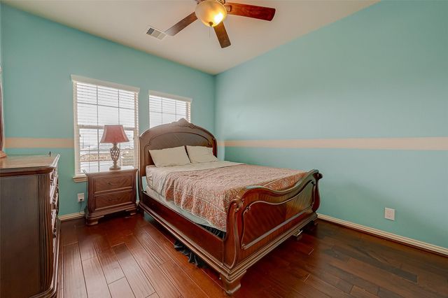 5626 Jay Thrush Drive, Richmond, TX 77407