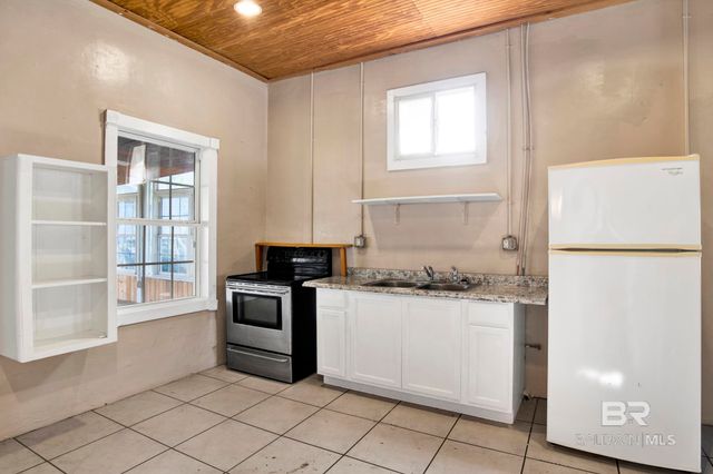 17037 County Road 28, Summerdale, AL 36580