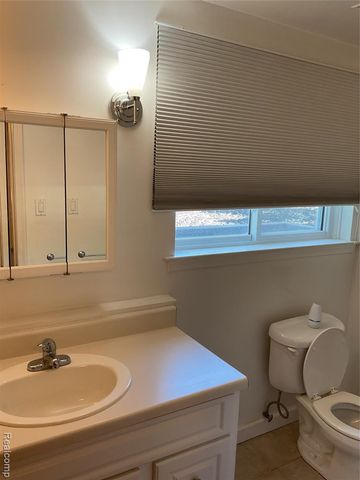 7096 Riverstone Road, West Bloomfield, MI 48322