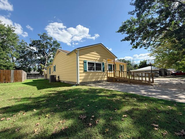 1902 G Street NW, Miami, OK 74354