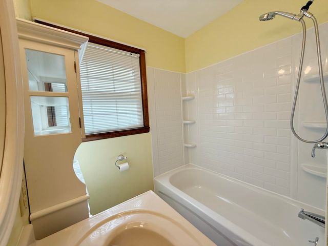 1902 G Street NW, Miami, OK 74354