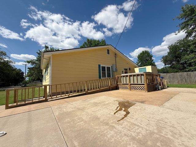 1902 G Street NW, Miami, OK 74354