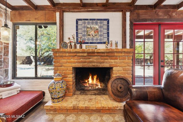 7741 E Camino Bavispe, Tucson, AZ 85715