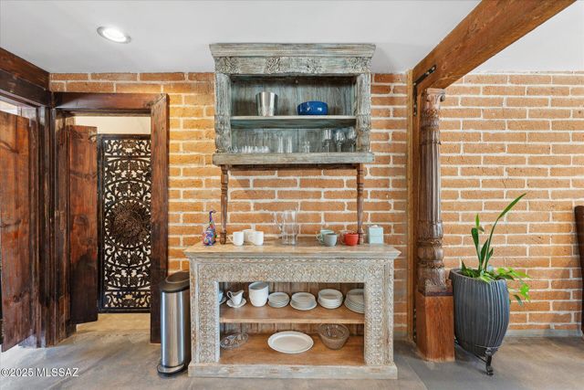 7741 E Camino Bavispe, Tucson, AZ 85715