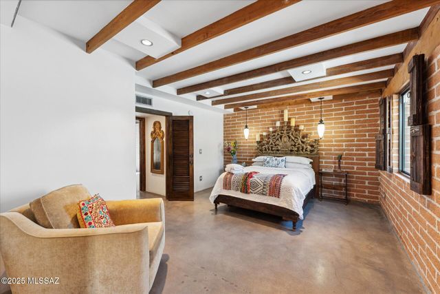 7741 E Camino Bavispe, Tucson, AZ 85715