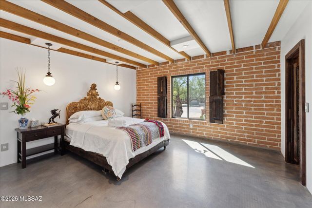 7741 E Camino Bavispe, Tucson, AZ 85715