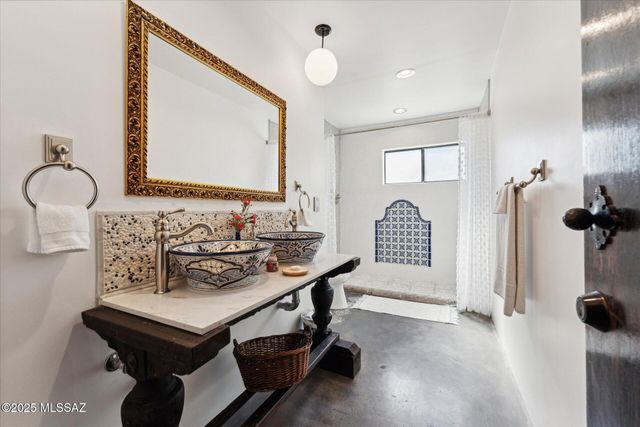 7741 E Camino Bavispe, Tucson, AZ 85715