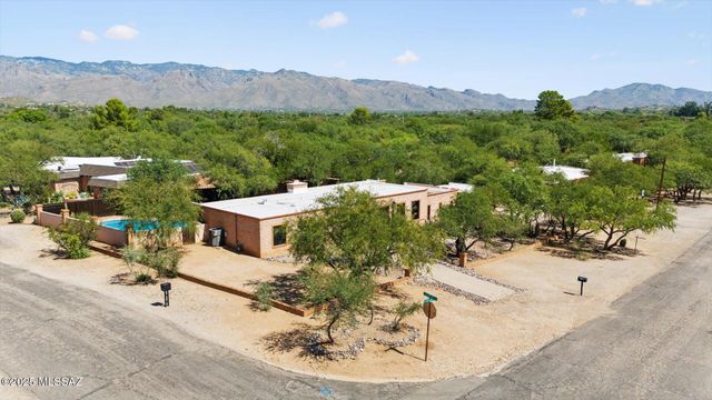 7741 E Camino Bavispe, Tucson, AZ 85715