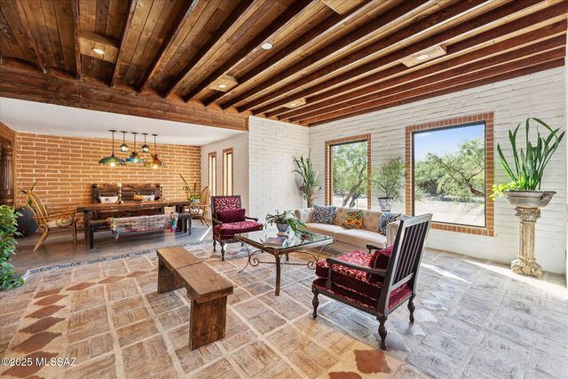 7741 E Camino Bavispe, Tucson, AZ 85715