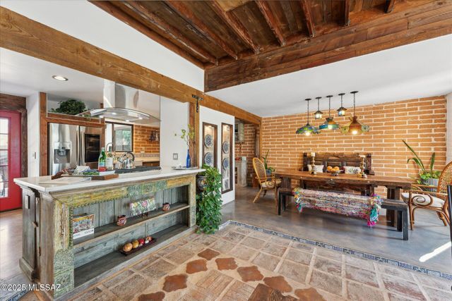 7741 E Camino Bavispe, Tucson, AZ 85715