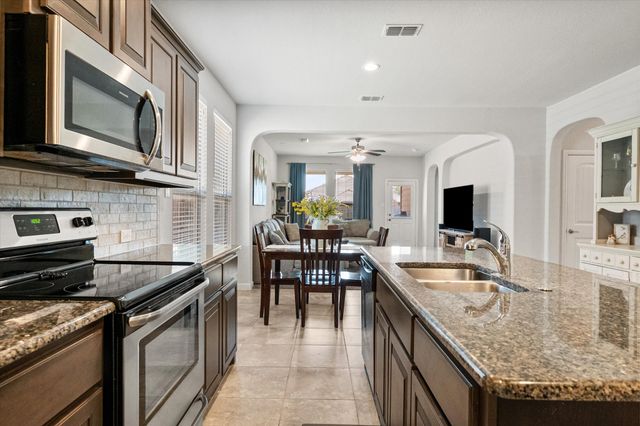 1040 Brownford Drive, Fort Worth, TX 76028