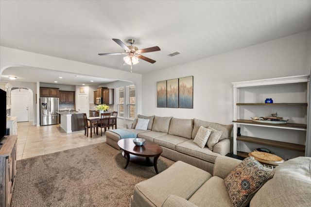 1040 Brownford Drive, Fort Worth, TX 76028