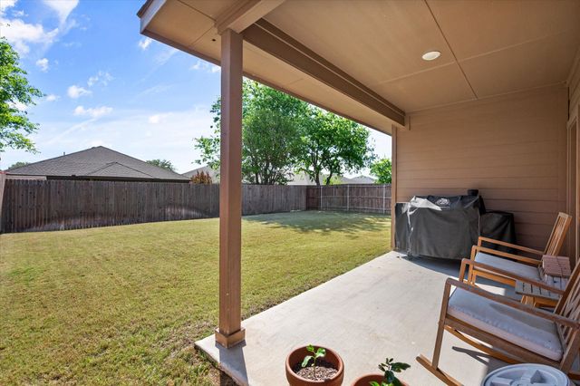 1040 Brownford Drive, Fort Worth, TX 76028