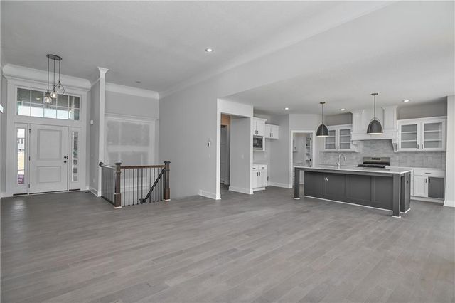 23819 W 59th Terrace, Shawnee, KS 66226