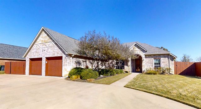 2918 Willow Ridge Circle, Granbury, TX 76049