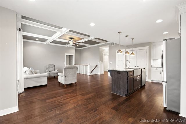 3401 Naples Way, Sellersburg, IN 47172