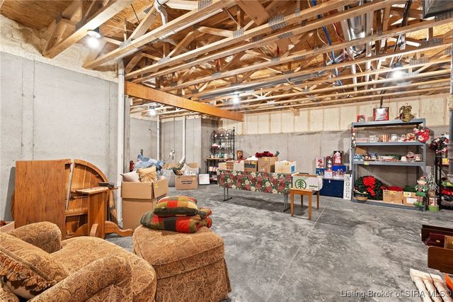 3401 Naples Way, Sellersburg, IN 47172