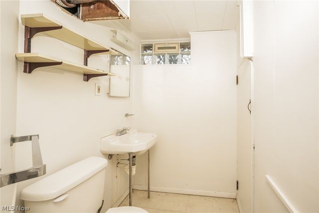 6045 Dunham Road, Maple Heights, OH 44137