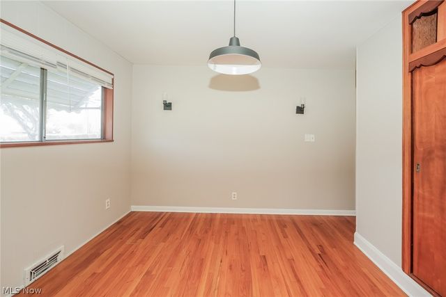 6045 Dunham Road, Maple Heights, OH 44137