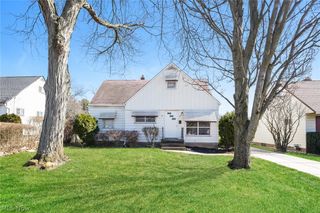 6045 Dunham Road, Maple Heights, OH 44137