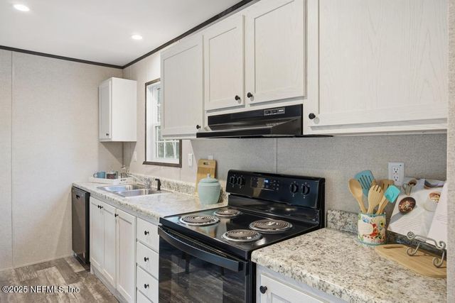 520 HICKORY NUT Trail, Satsuma, FL 32189