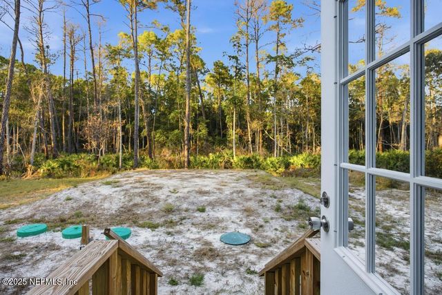 520 HICKORY NUT Trail, Satsuma, FL 32189