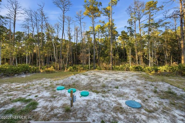 520 HICKORY NUT Trail, Satsuma, FL 32189