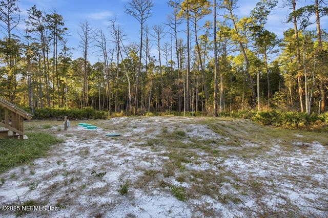 520 HICKORY NUT Trail, Satsuma, FL 32189