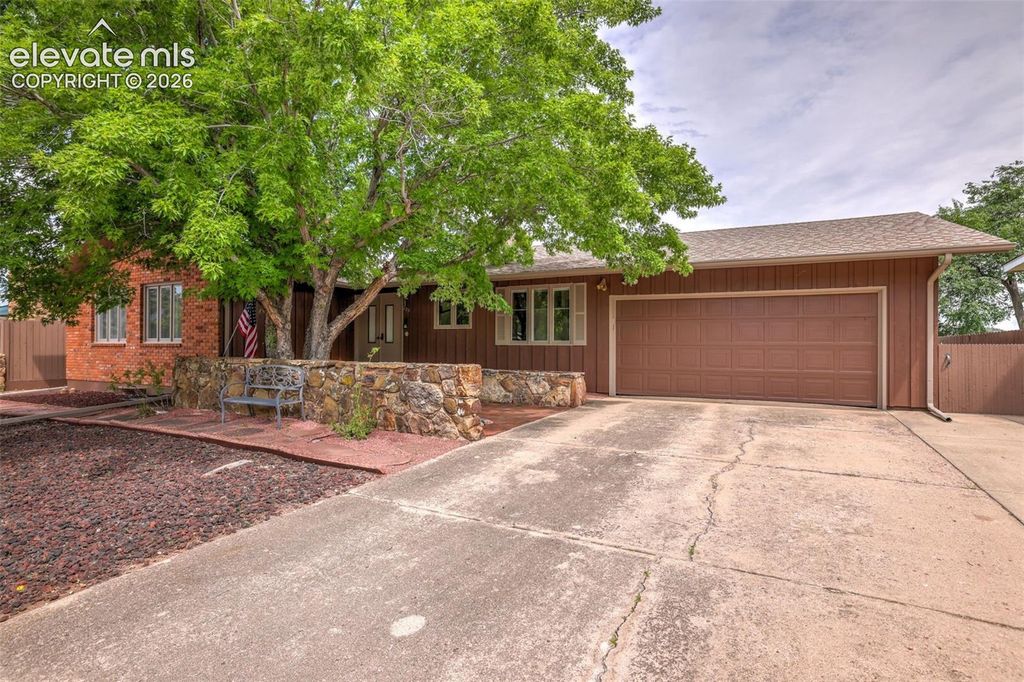 223 Crystal Hills Boulevard, Manitou Springs, CO 80829 — photo 4