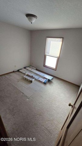 1725 Parkside Place, Findlay, OH 45840