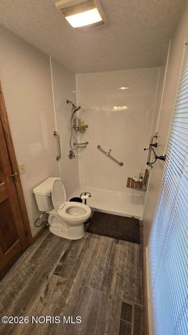 1725 Parkside Place, Findlay, OH 45840