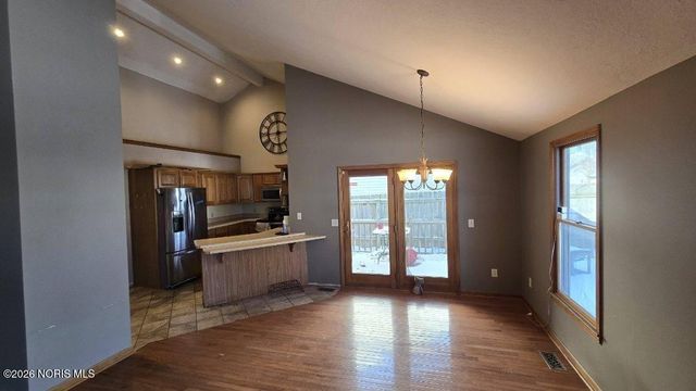 1725 Parkside Place, Findlay, OH 45840