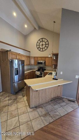 1725 Parkside Place, Findlay, OH 45840