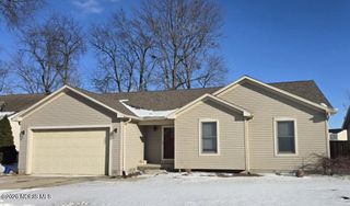 1725 Parkside Place, Findlay, OH 45840