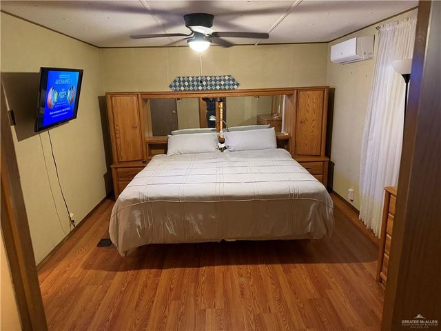 188 Lagos Vista Avenue, Mercedes, TX 78570