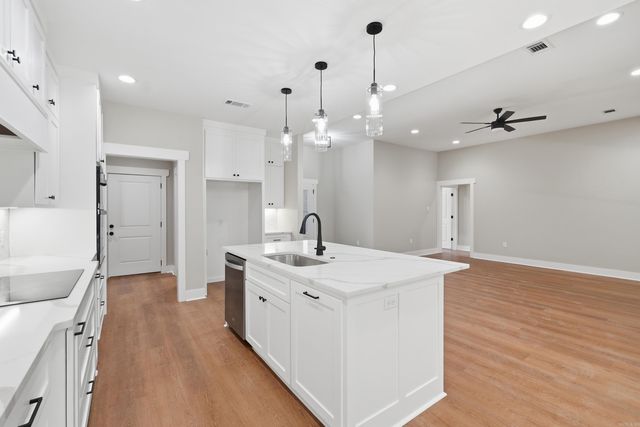 17 Ridgewood Drive, Greenbrier, AR 72032