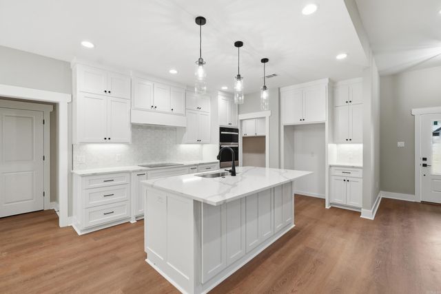 17 Ridgewood Drive, Greenbrier, AR 72032