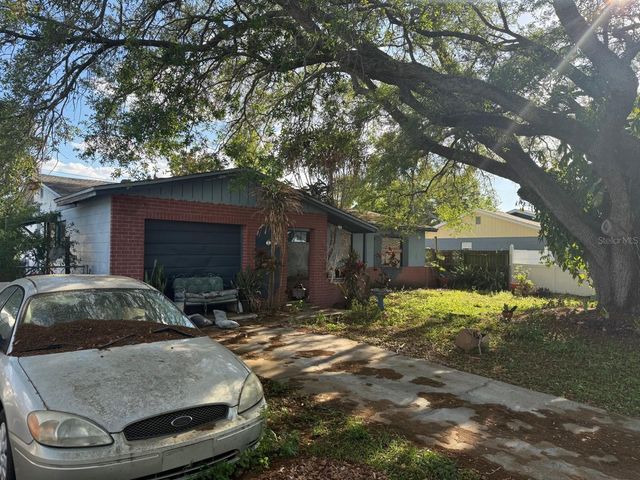 7413 ARIPEKA DRIVE, Tampa, FL 33619