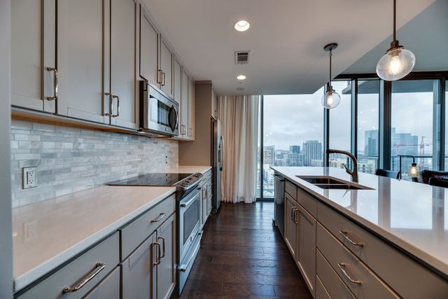 1212 Laurel St Apt 1915, Nashville, TN 37203