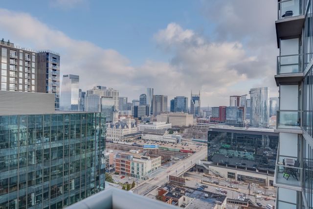 1212 Laurel St Apt 1915, Nashville, TN 37203