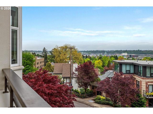 2445 Nw WESTOVER Rd 414, Portland, OR 97210