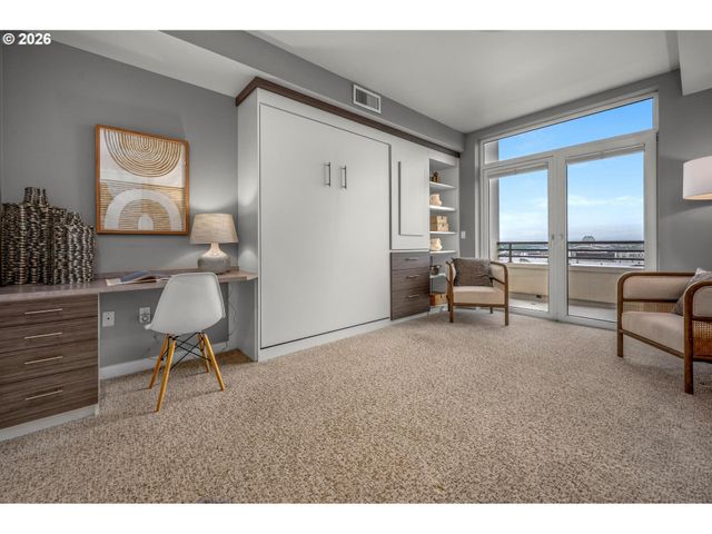 2445 Nw WESTOVER Rd 414, Portland, OR 97210