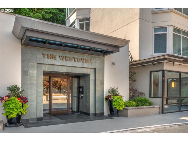 2445 Nw WESTOVER Rd 414, Portland, OR 97210