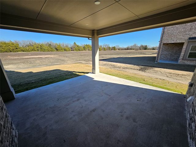 280 Redwood Circle, Trenton, TX 75490