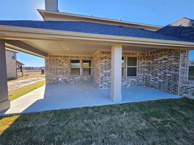 280 Redwood Circle, Trenton, TX 75490